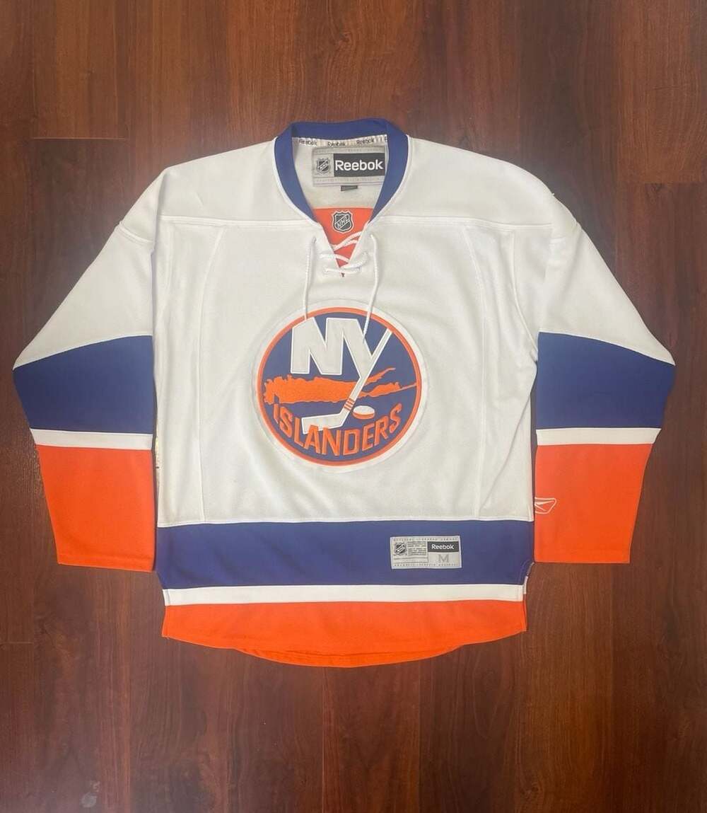 Reebok New York Islanders NHL Jersey White Away Lace Up Front Mens Medium